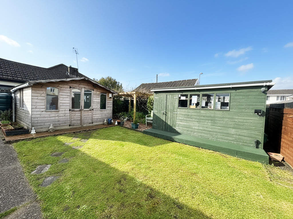 2 bed semi-detached bungalow for sale in Bryn Lane, Pontllanfraith  - Property Image 19