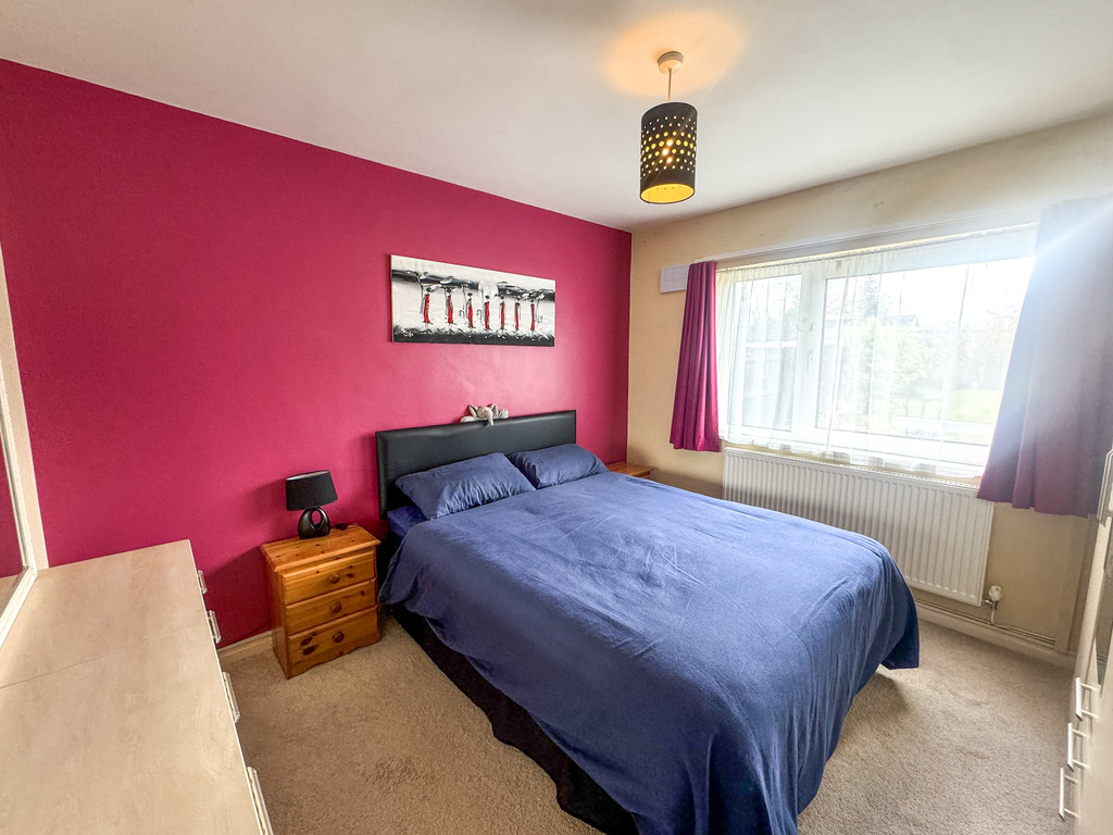 2 bed semi-detached bungalow for sale in Bryn Lane, Pontllanfraith  - Property Image 8