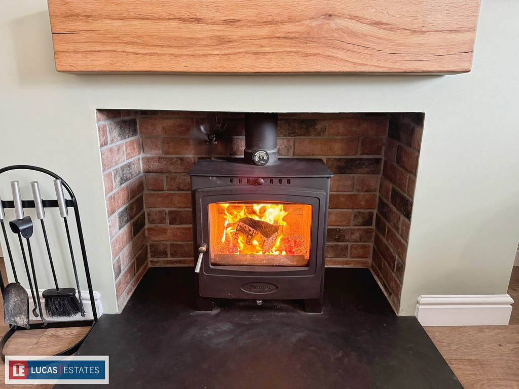 3 bed semi-detached house for sale in Bryncelyn, Nelson  - Property Image 7