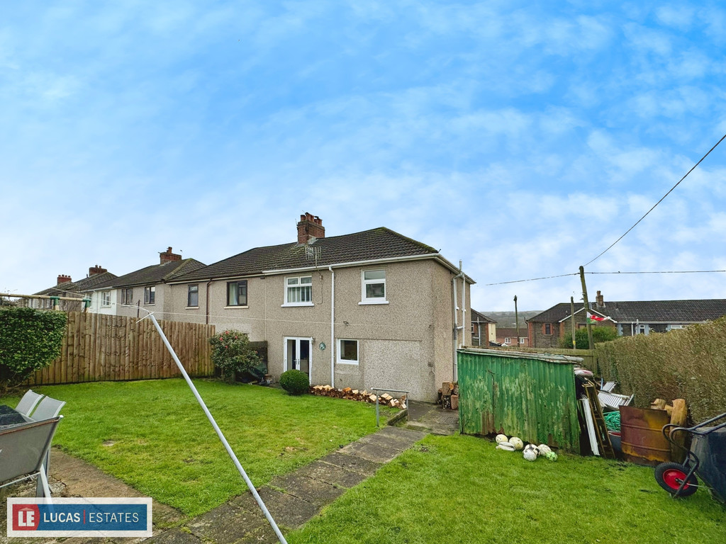 3 bed semi-detached house for sale in Bryncelyn, Nelson  - Property Image 13