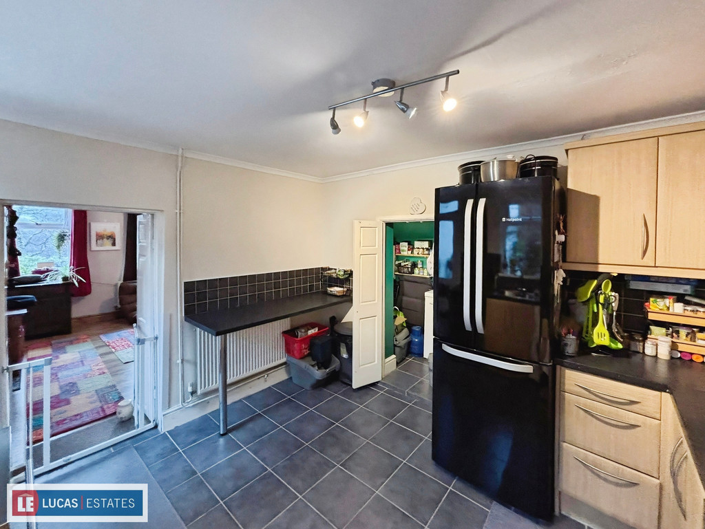 3 bed detached house for sale in Sunnyview, Argoed, Blackwood  - Property Image 10