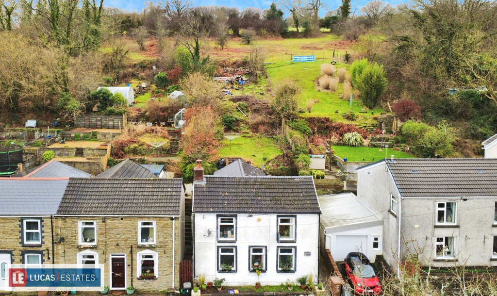 3 bed detached house for sale in Sunnyview, Argoed, Blackwood  - Property Image 2
