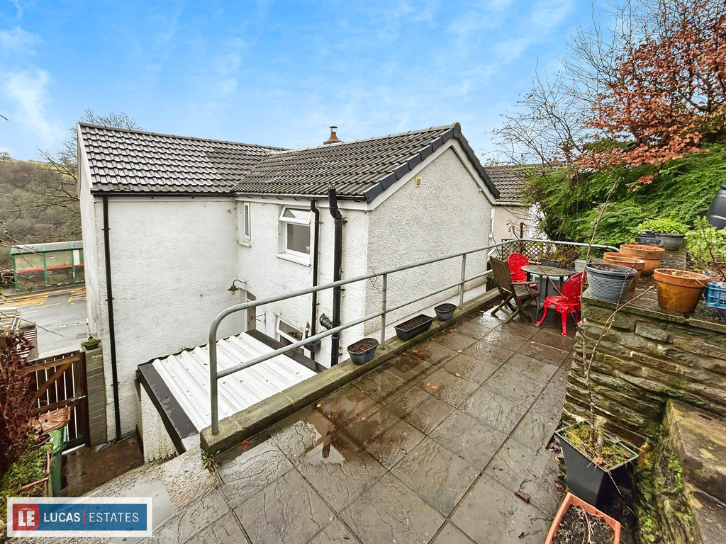 3 bed detached house for sale in Sunnyview, Argoed, Blackwood  - Property Image 18
