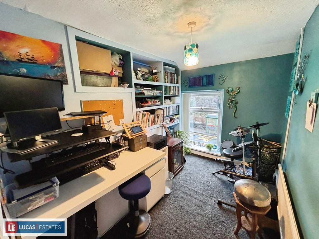 3 bed detached house for sale in Sunnyview, Argoed, Blackwood  - Property Image 14