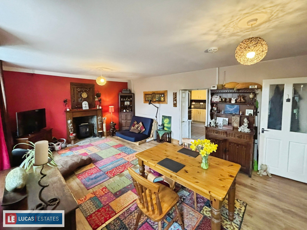 3 bed detached house for sale in Sunnyview, Argoed, Blackwood  - Property Image 6