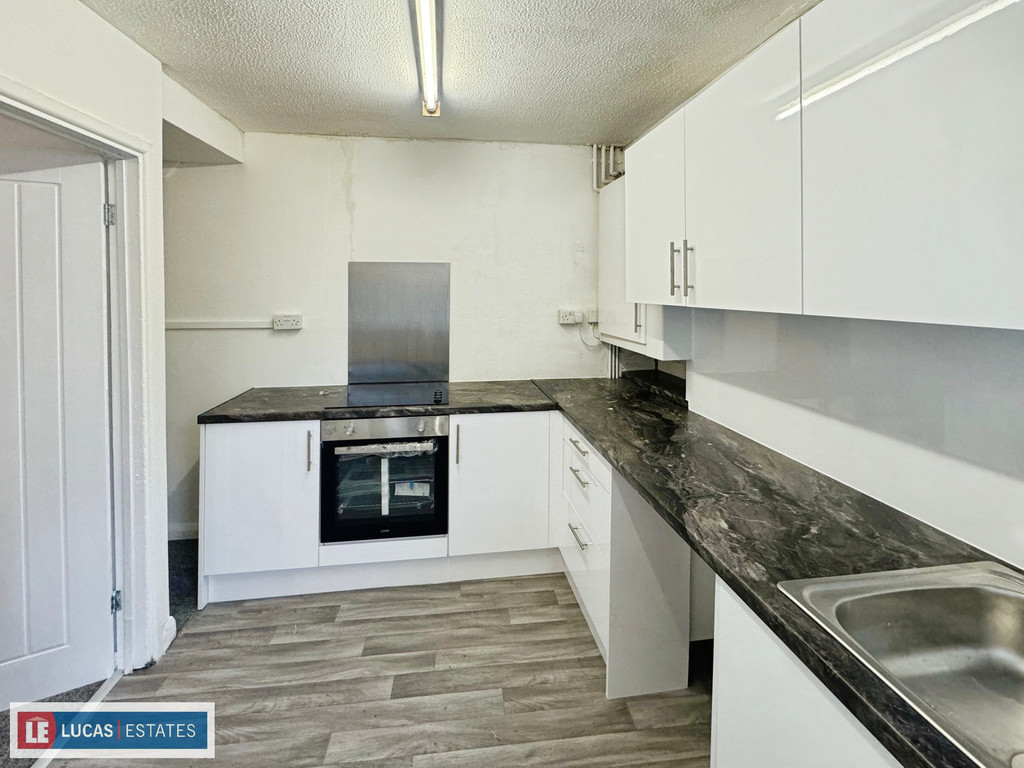 3 bed terraced house for sale in School Street, Llanbradach, Caerphilly  - Property Image 4