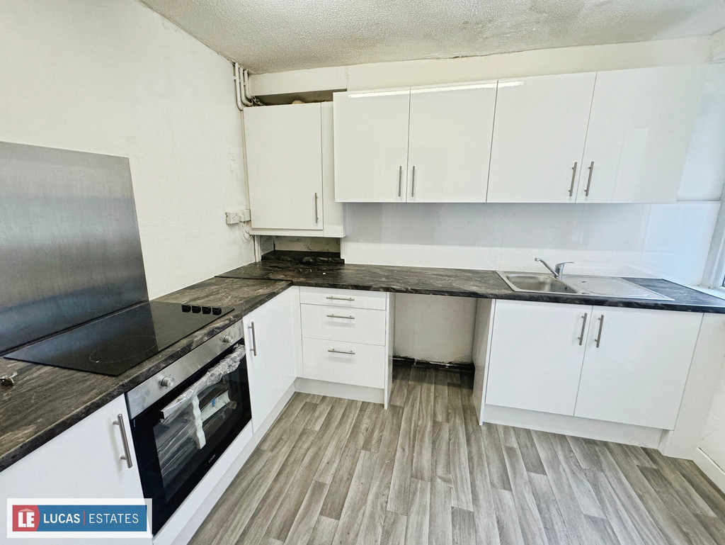 3 bed terraced house for sale in School Street, Llanbradach, Caerphilly  - Property Image 5