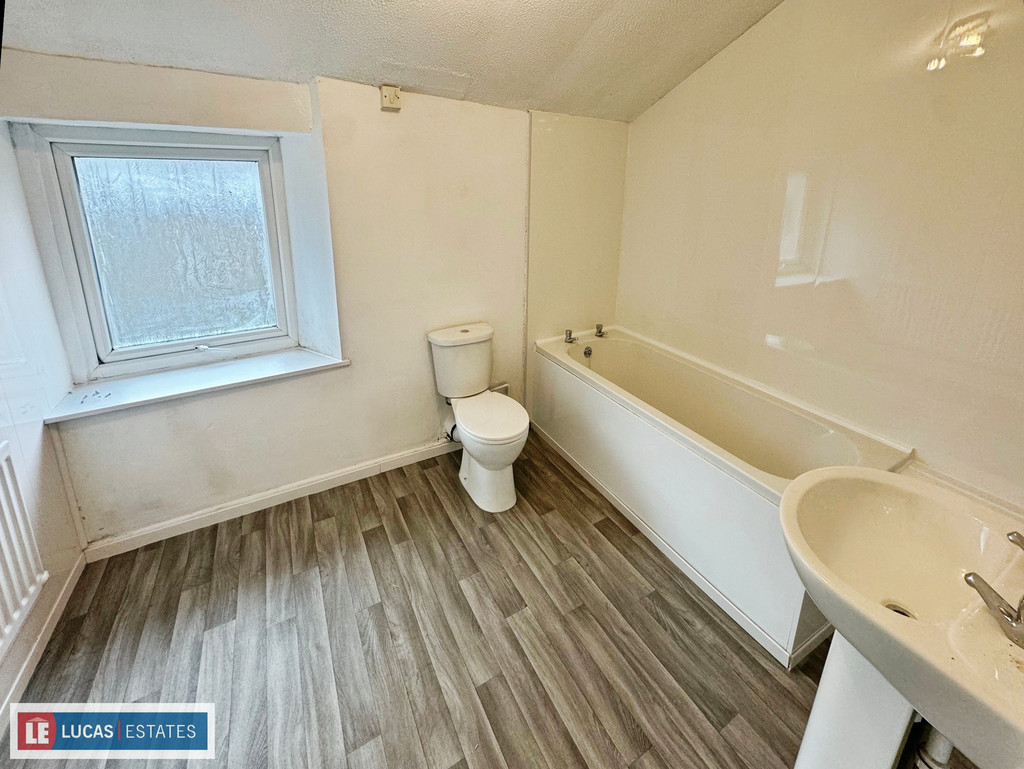 3 bed terraced house for sale in School Street, Llanbradach, Caerphilly  - Property Image 10