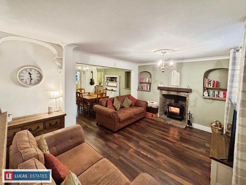 2 bed semi-detached house for sale in Bedwlwyn Road, Ystrad Mynach  - Property Image 5