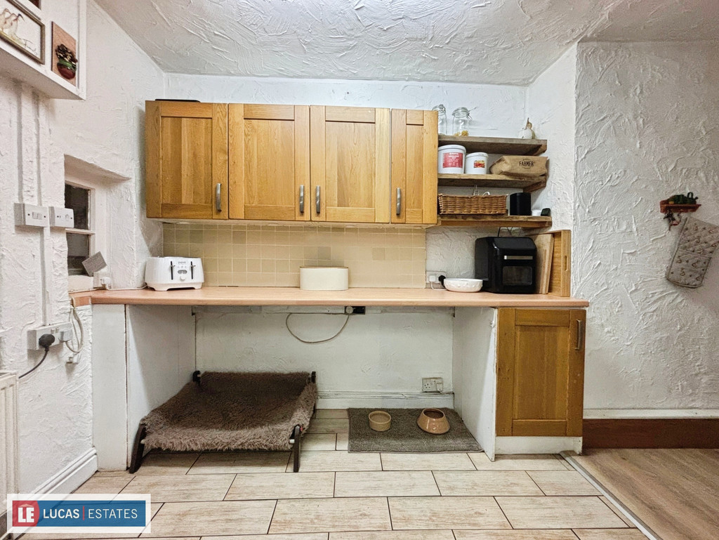 2 bed semi-detached house for sale in Bedwlwyn Road, Ystrad Mynach  - Property Image 8