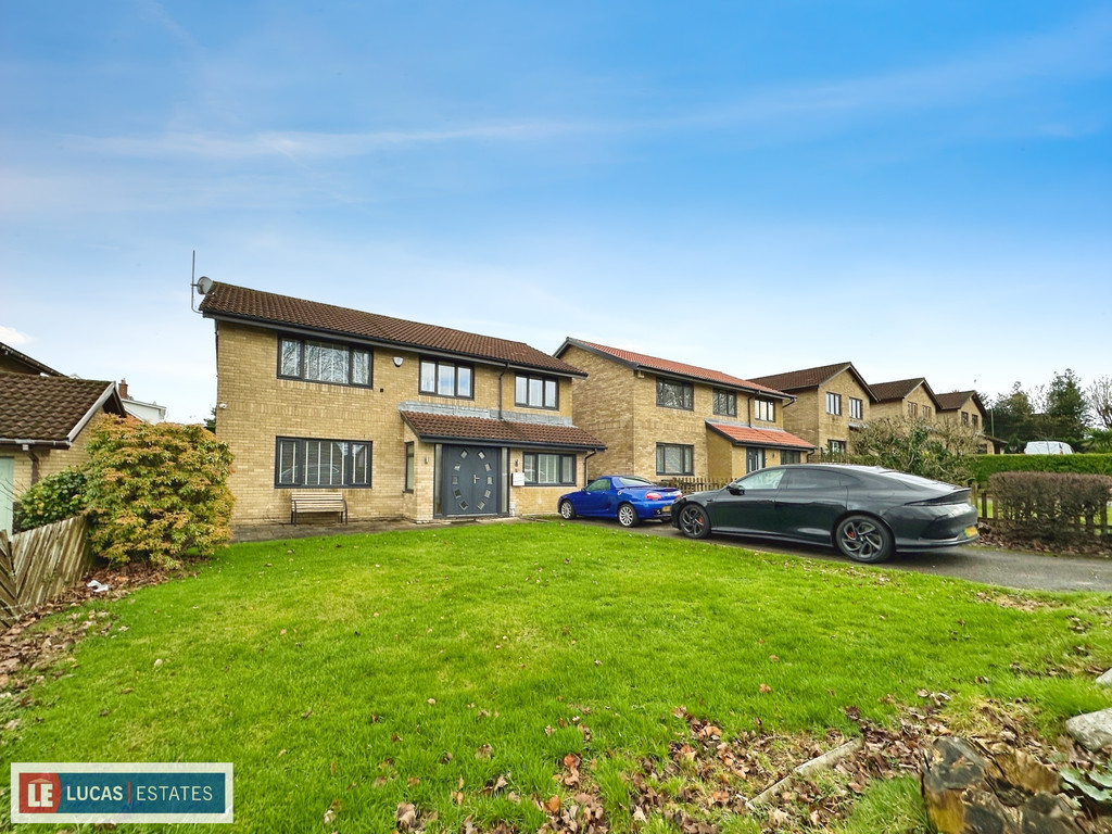 5 bed  for sale in The Hollies, Crumlin, Newport