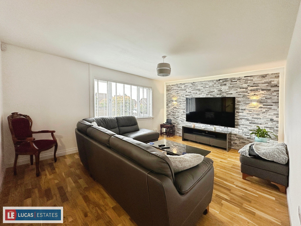 5 bed detached house for sale in The Hollies, Crumlin, Newport - Property Image 6
