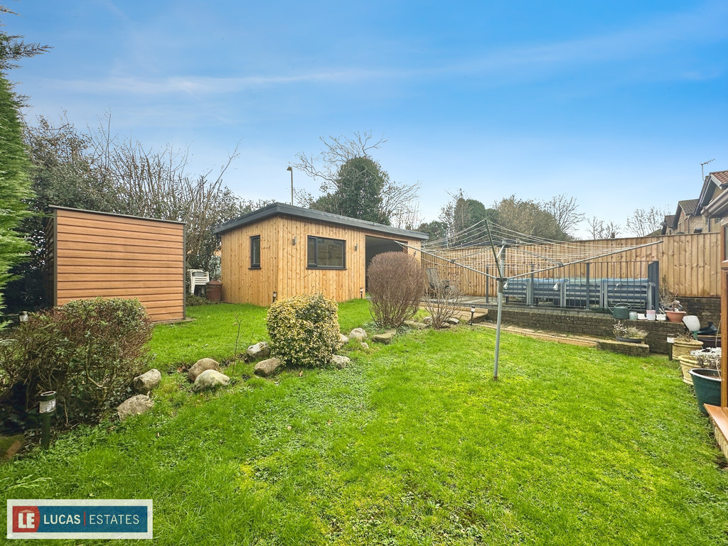 5 bed detached house for sale in The Hollies, Crumlin, Newport - Property Image 17