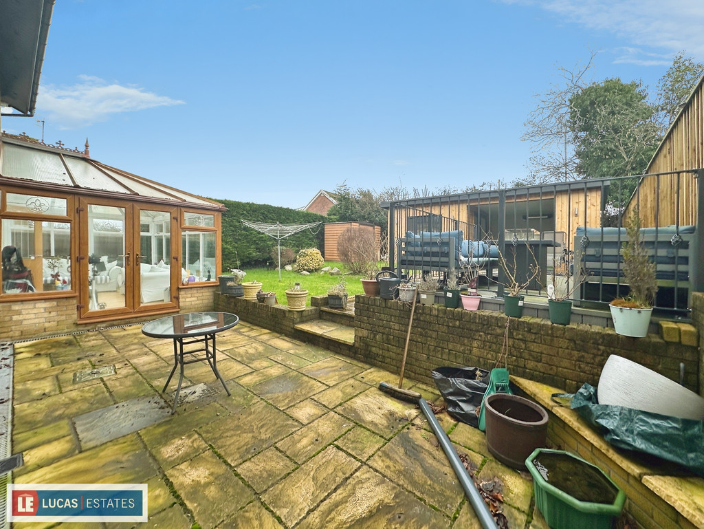 5 bed detached house for sale in The Hollies, Crumlin, Newport - Property Image 18