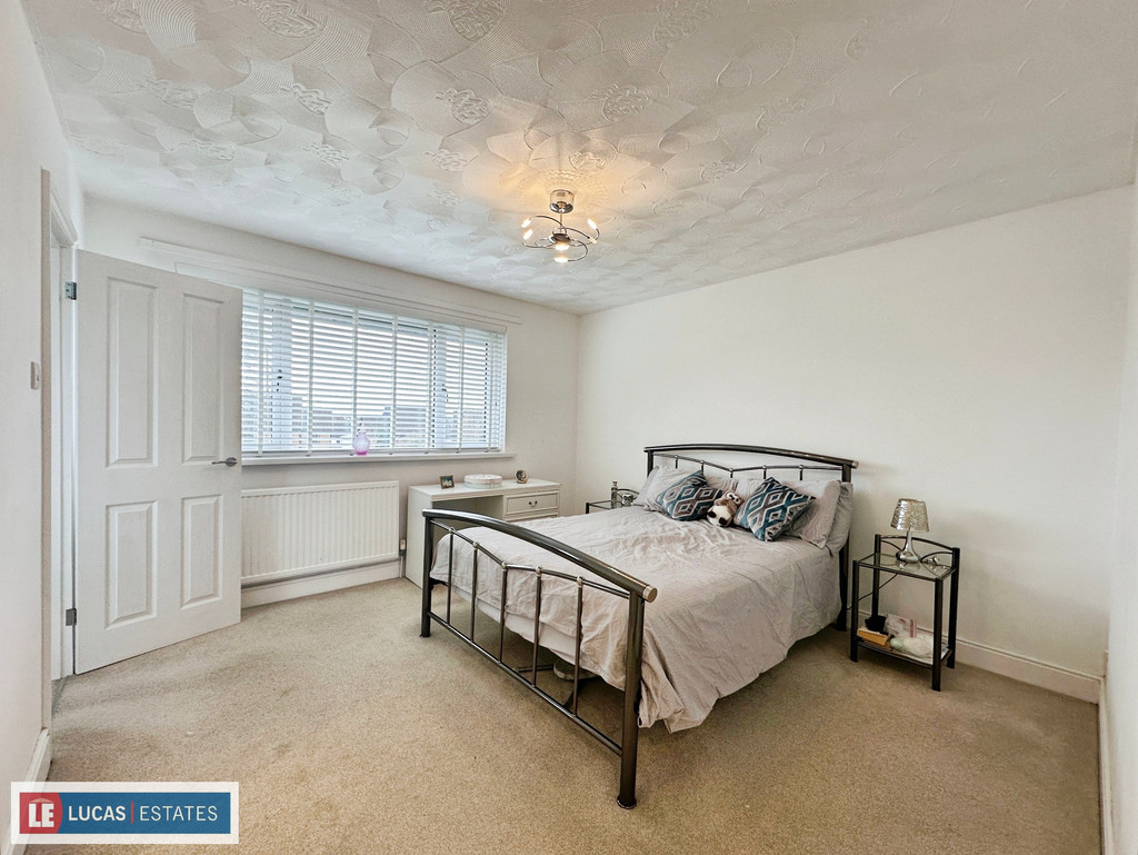 5 bed detached house for sale in The Hollies, Crumlin, Newport - Property Image 10