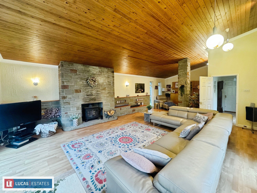 5 bed detached house for sale in Pen-y-cae, Ystrad Mynach  - Property Image 4