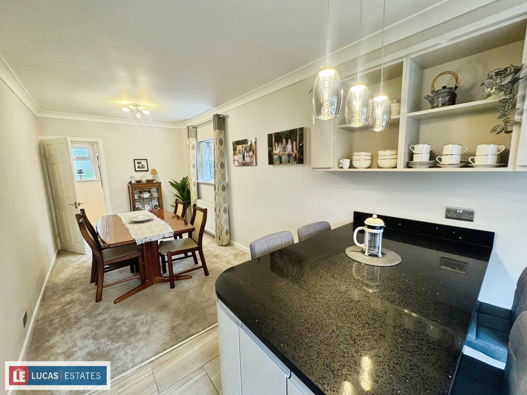 5 bed detached house for sale in Pen-y-cae, Ystrad Mynach  - Property Image 6