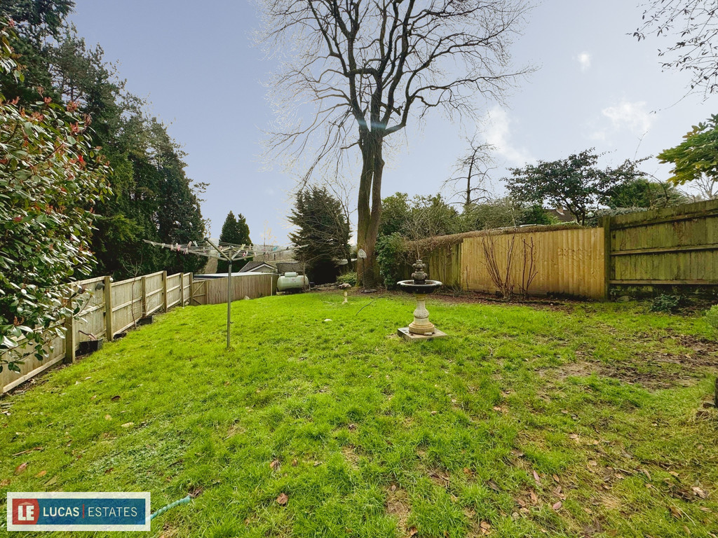 4 bed detached house for sale in Penallta Villas, Ystrad Mynach  - Property Image 16