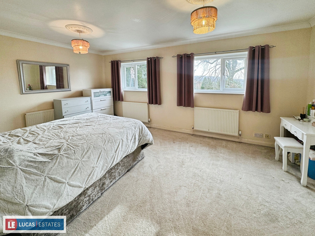 4 bed detached house for sale in Penallta Villas, Ystrad Mynach  - Property Image 9