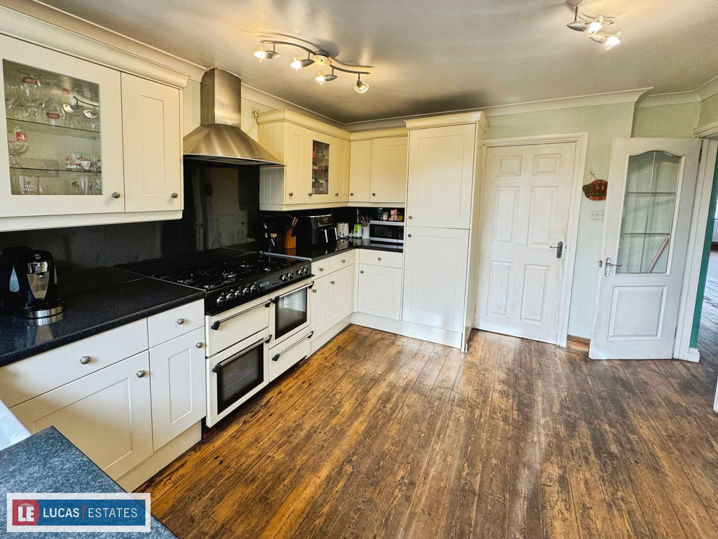 4 bed detached house for sale in Penallta Villas, Ystrad Mynach  - Property Image 4