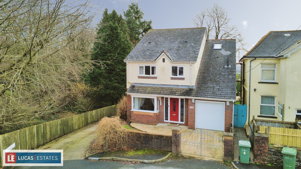 4 bed detached house for sale in Penallta Villas, Ystrad Mynach  - Property Image 19