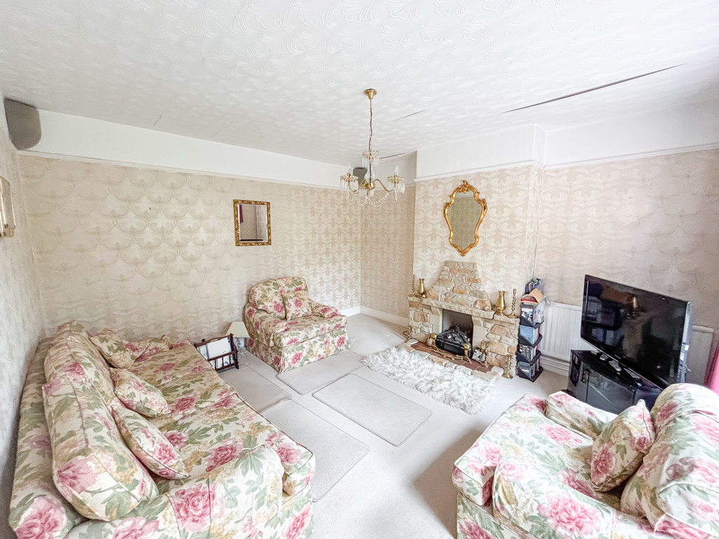 4 bed semi-detached house for sale in Park Lane, Ystrad Mynach  - Property Image 8