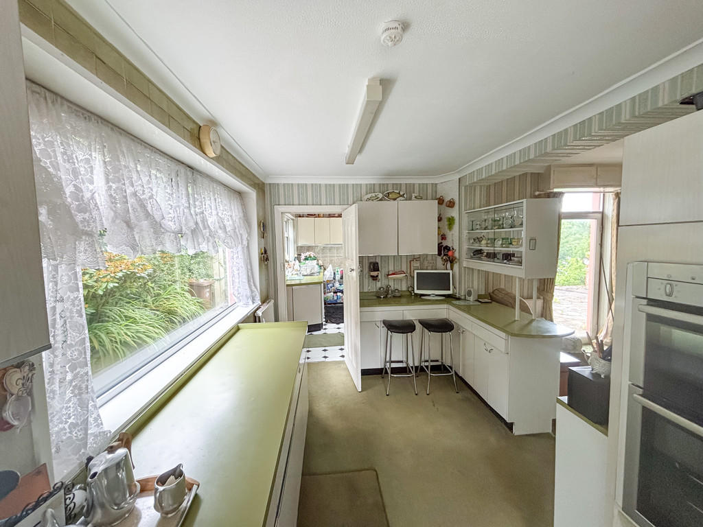 4 bed semi-detached house for sale in Park Lane, Ystrad Mynach  - Property Image 12