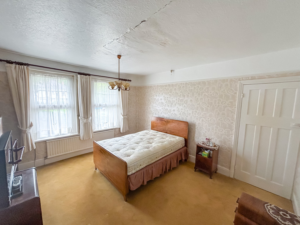 4 bed semi-detached house for sale in Park Lane, Ystrad Mynach  - Property Image 24