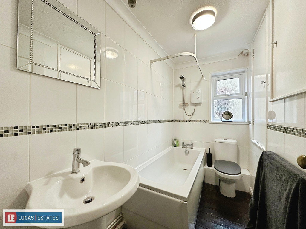 2 bed semi-detached house for sale in Llyswen, Penpedairheol - Property Image 8