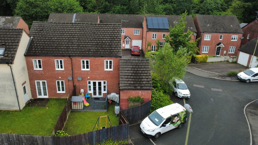 3 bed semi-detached house to rent in Bluebell View, Llanbradach, Caerphilly  - Property Image 16