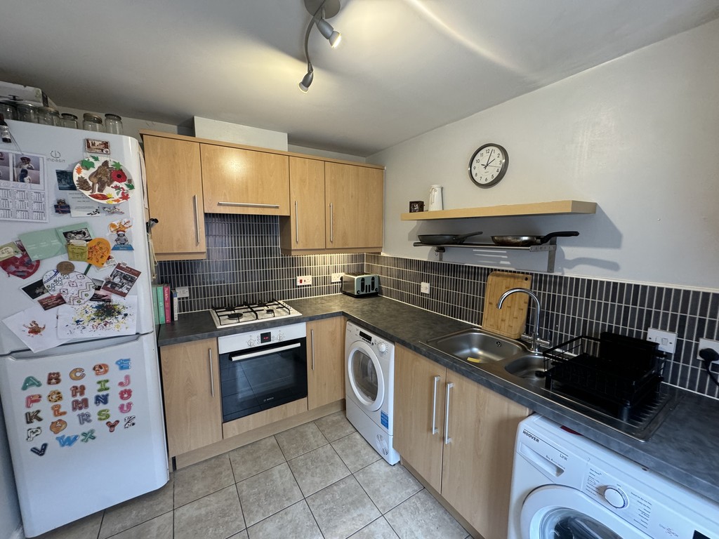 3 bed semi-detached house to rent in Bluebell View, Llanbradach, Caerphilly  - Property Image 5