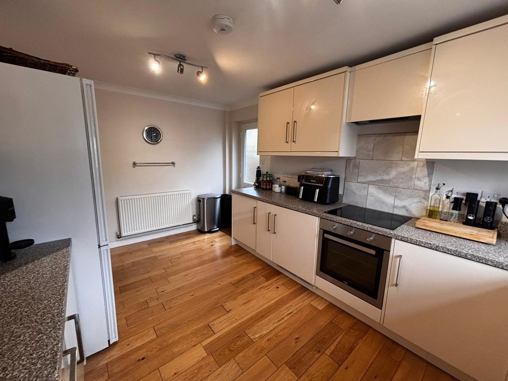 2 bed detached bungalow for sale in The Chase, Verwood, Bournemouth  - Property Image 7
