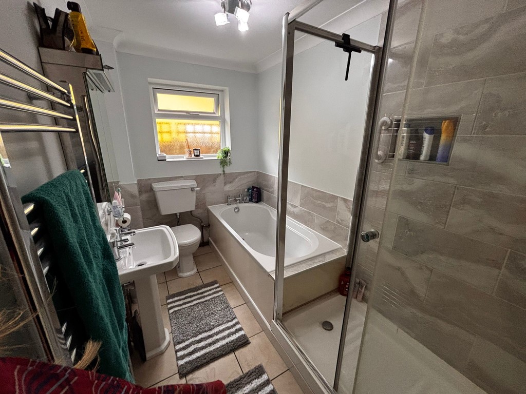 2 bed detached bungalow for sale in The Chase, Verwood, Bournemouth  - Property Image 14