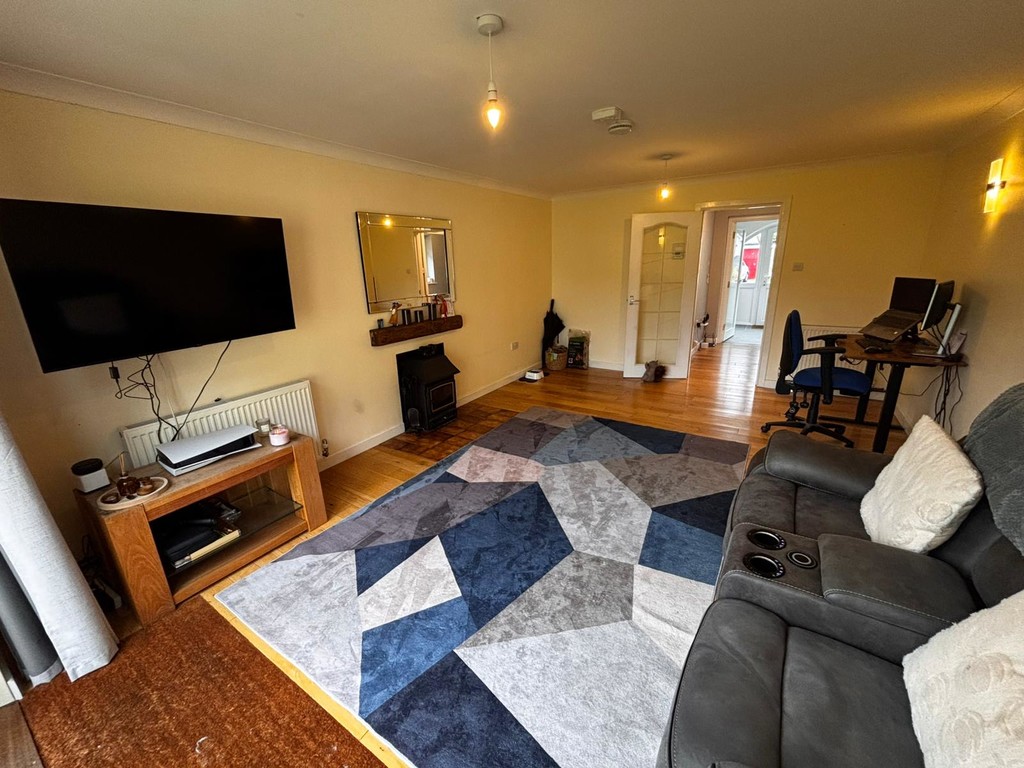 2 bed detached bungalow for sale in The Chase, Verwood, Bournemouth  - Property Image 5