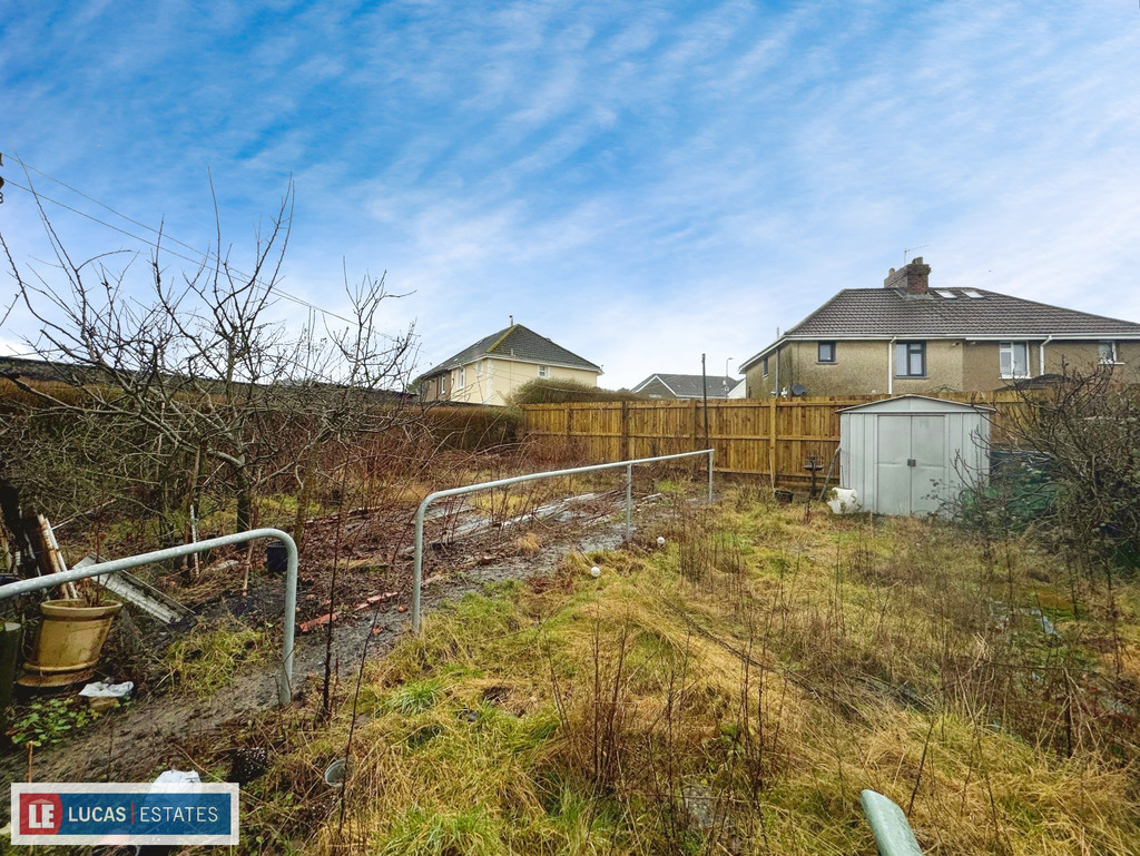 3 bed semi-detached house for sale in Gelliargwellt Road, Penybryn - Property Image 19