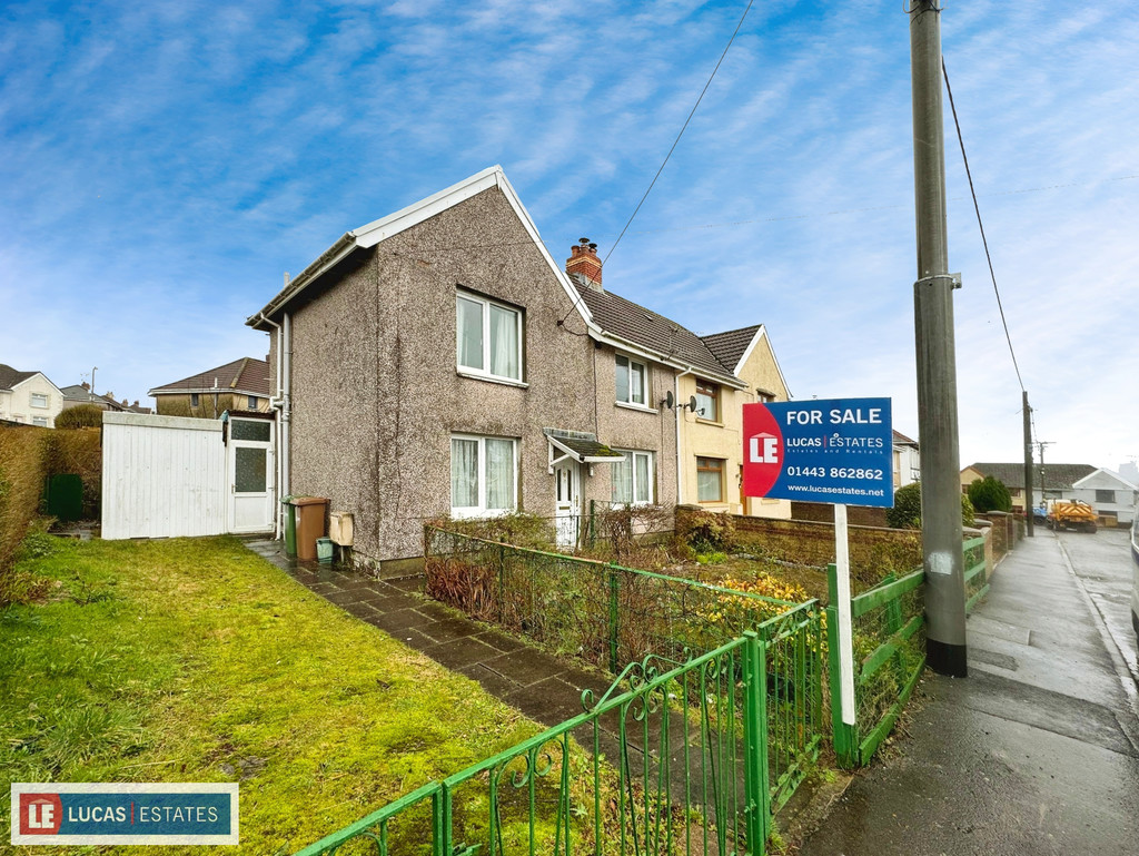 3 bed semi-detached house for sale in Gelliargwellt Road, Penybryn - Property Image 1