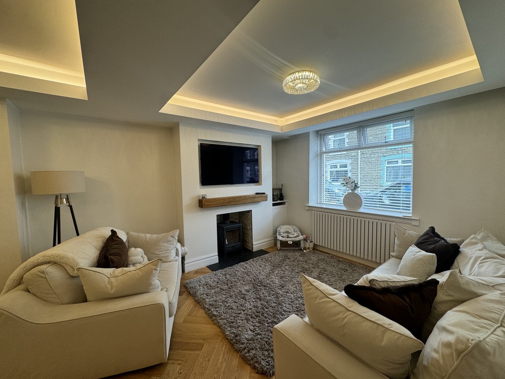 3 bed terraced house for sale in Hanbury Street, Glan Y Nant  - Property Image 8