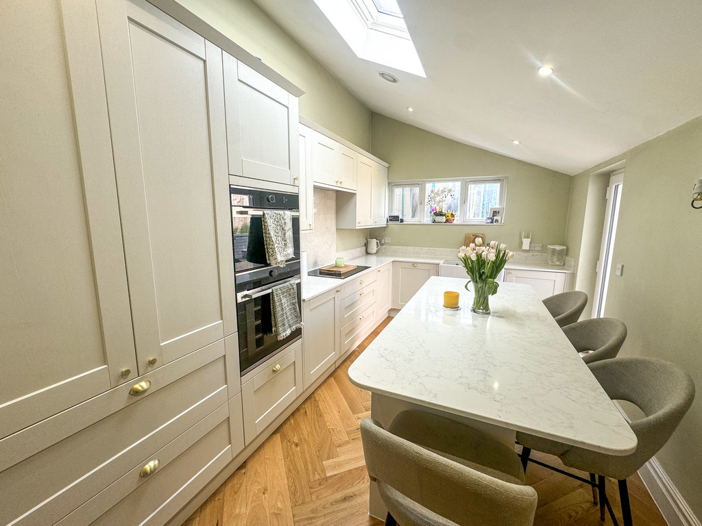 3 bed terraced house for sale in Hanbury Street, Glan Y Nant  - Property Image 5