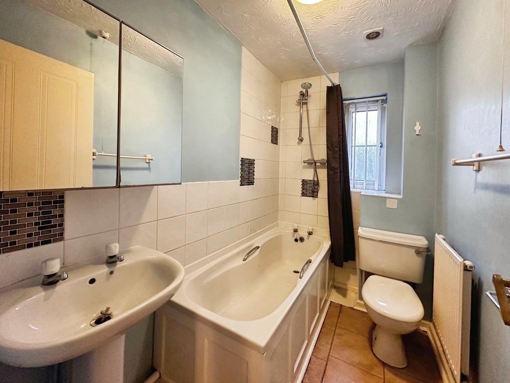 2 bed terraced house for sale in Clos Tir Twyn, Ystrad Mynach - Property Image 9