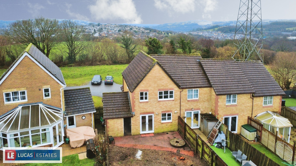 3 bed end of terrace house for sale in Sorrel Drive, Penpedairheol  - Property Image 24