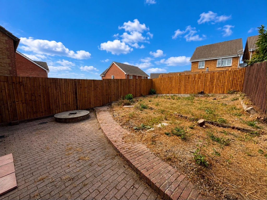 3 bed end of terrace house for sale in Sorrel Drive, Penpedairheol  - Property Image 20