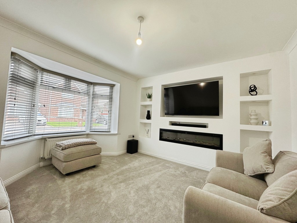 3 bed detached house for sale in Stryd Hywel Harris, Ystrad Mynach  - Property Image 5