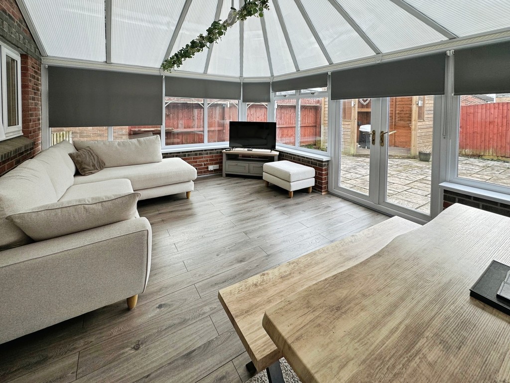3 bed detached house for sale in Stryd Hywel Harris, Ystrad Mynach  - Property Image 8