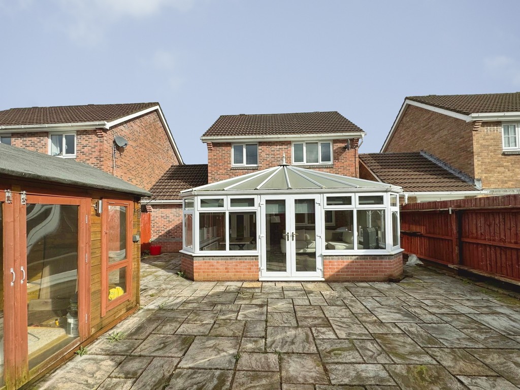3 bed detached house for sale in Stryd Hywel Harris, Ystrad Mynach  - Property Image 16