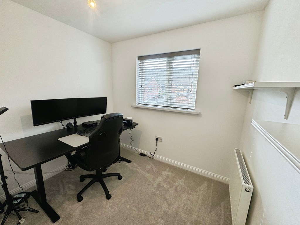 3 bed detached house for sale in Stryd Hywel Harris, Ystrad Mynach  - Property Image 13