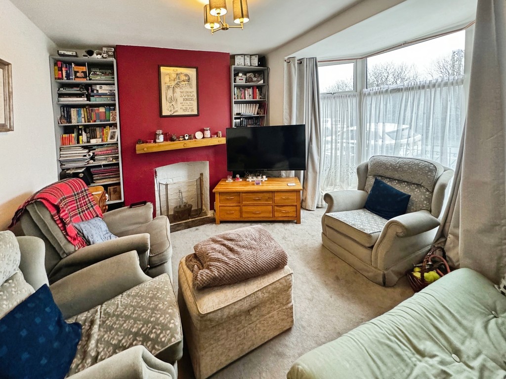 2 bed terraced house for sale in Brynavon Terrace, Hengoed  - Property Image 4