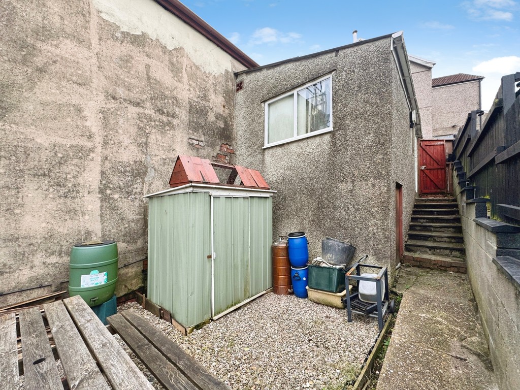 2 bed terraced house for sale in Brynavon Terrace, Hengoed  - Property Image 16