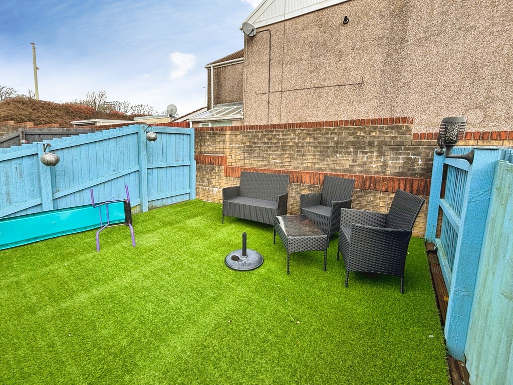 2 bed terraced house for sale in Pwll Yr Allt, Tir-y-berth  - Property Image 15