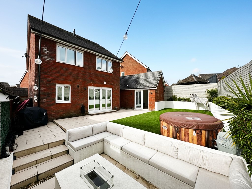 4 bed detached house for sale in Brambling Crescent, Cwm Calon  - Property Image 19