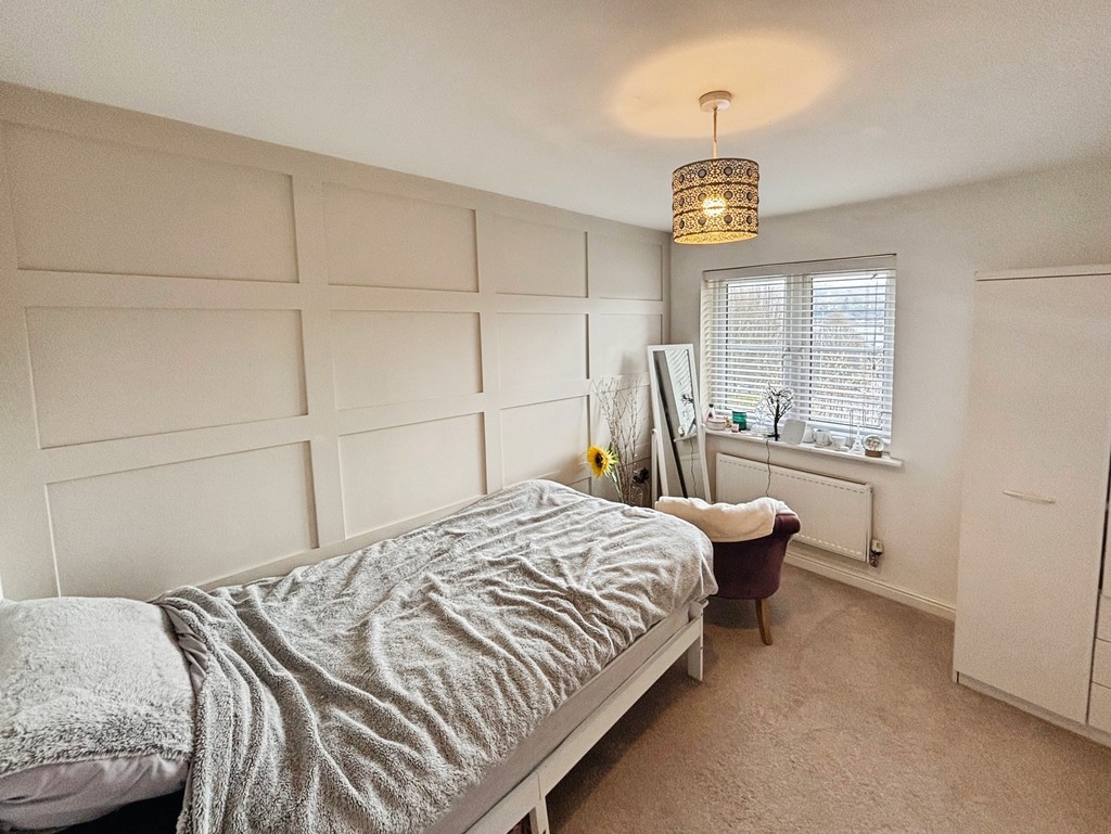 3 bed semi-detached house for sale in Farm Close, Tir-y-berth - Property Image 13